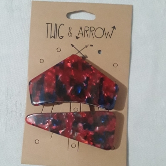 (NWT) Twig and arrow: Set of two: hair accessories snap close Barrett - Picture 2 of 4